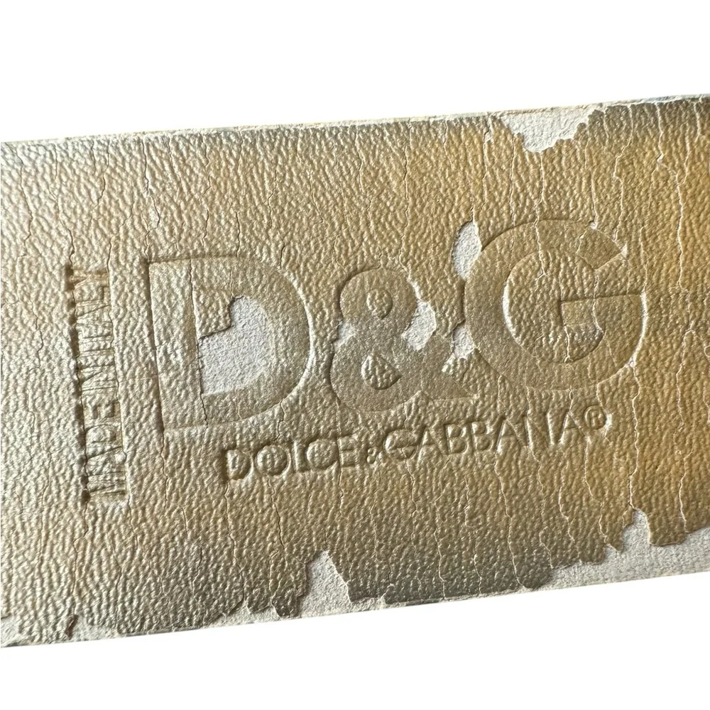 Dolce and Gabbana Women’s, Vintage Gold belt. Size 85